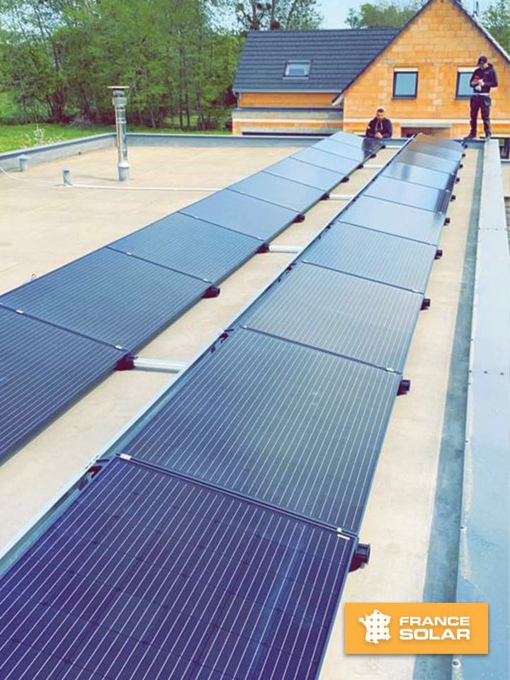 Photo de l'installation de 20 panneaux solaires par notre équipe France Solar à Bitschhoffen 67048